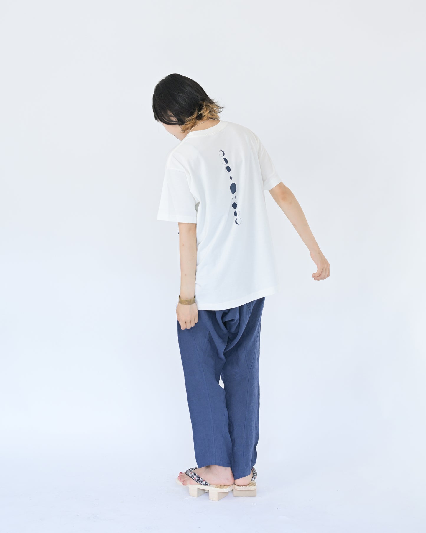 T-SHIRT / 新月