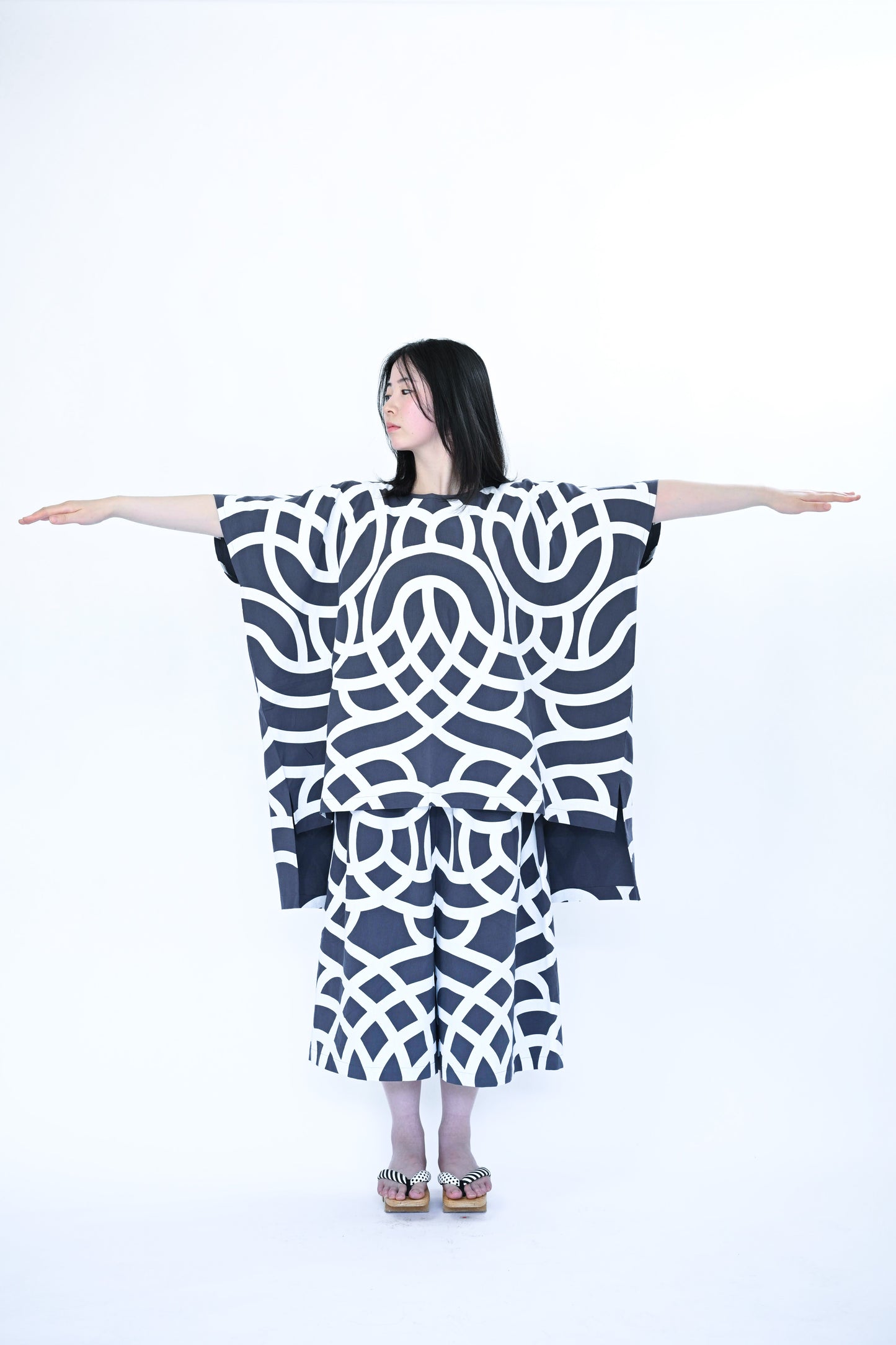 オドリギ Ⅳ PANTS / HIROKO 2025