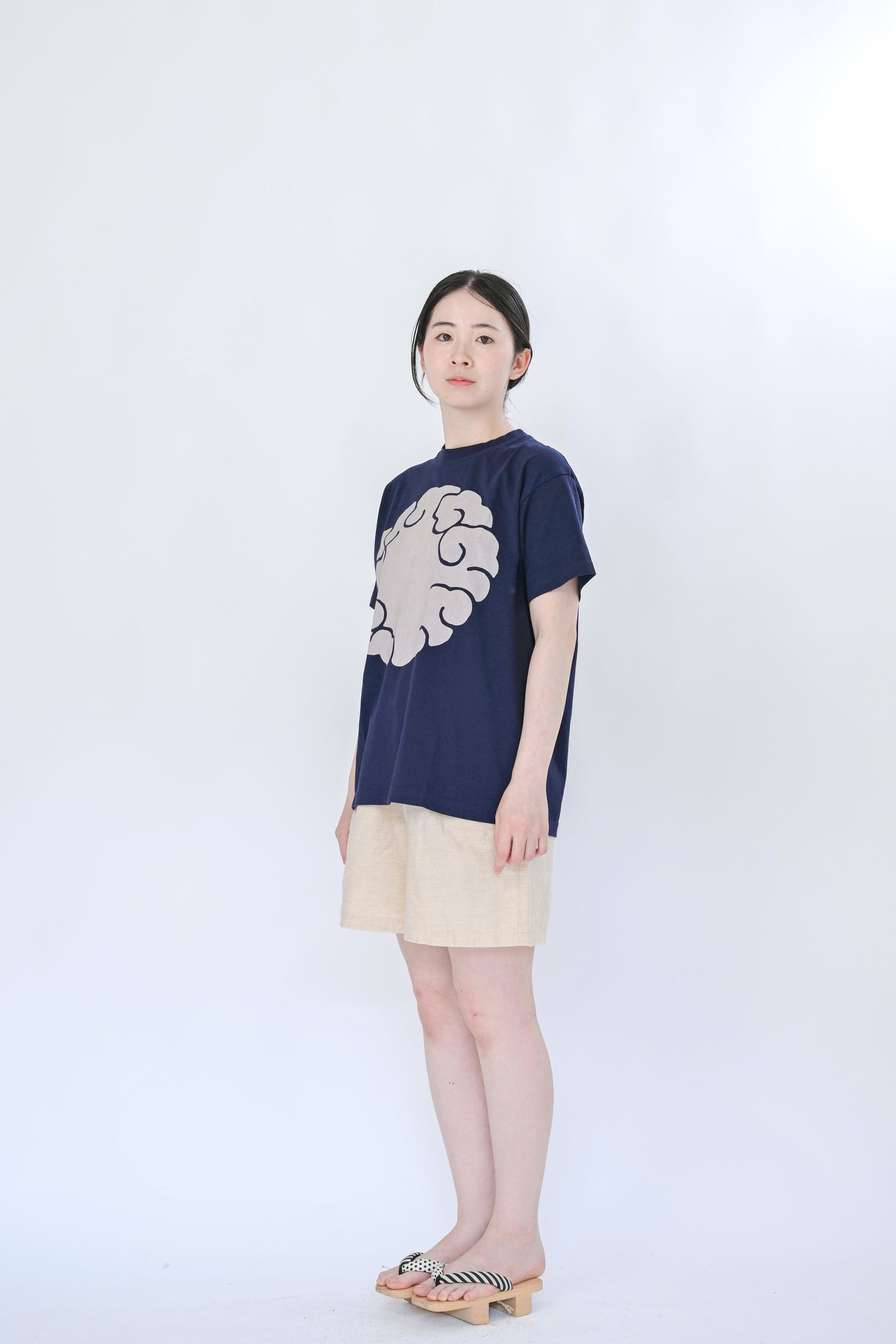 T-SHIRT / 雲月