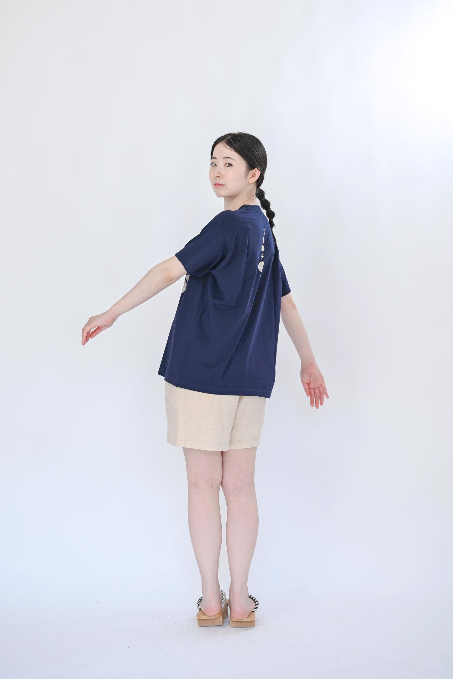 T-SHIRT / 雲月